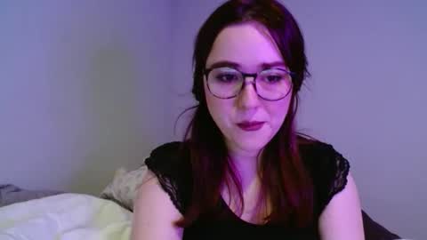 PilloGoddess online show from 11-15-25, 12:13