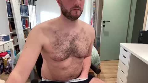 pilou online show from 02-27-26, 12:05