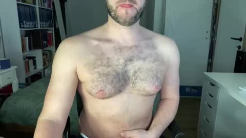 Snapshot of pilou7452 chatting on 03-14-26, 08:14 pilou online show from 03-14-26, 08:14