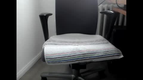 Snapshot of pimmel10 chatting on 02-25-25, 01:17 pimmel10 online show from 02-25-25, 01:17