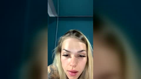 PinaFox online show from 04-25-26, 01:41