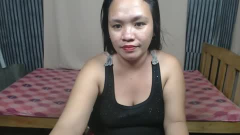 Snapshot of pinay_adeline chatting on 10-19-25, 01:56 pinay_adeline online show from 10-19-25, 01:56