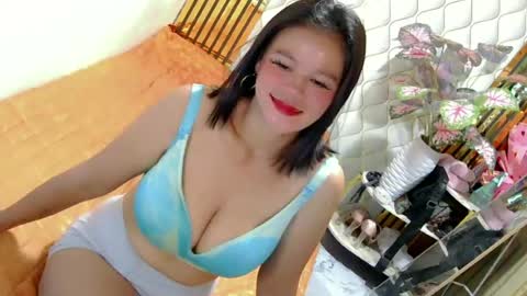 IM FLOR online show from 06-23-26, 07:56