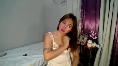 Jen online show from 02-08-25, 03:41
