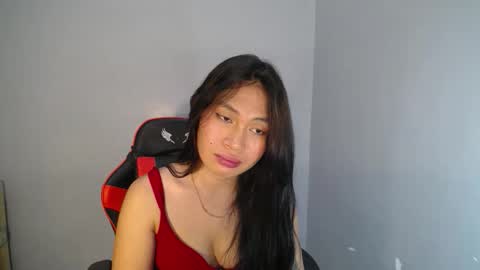 Snapshot of pinay_jenxx chatting on 11-29-25, 12:35 Jen online show from 11-29-25, 12:35