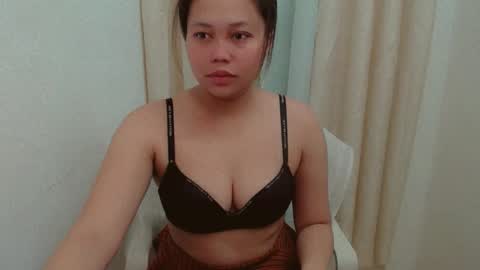 Snapshot of pinay_juliet chatting on 05-23-26, 07:29 pinay_juliet online show from 05-23-26, 07:29