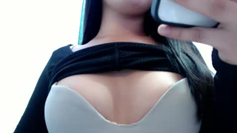 Pearly online show from 11-05-25, 01:05