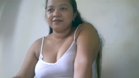 Snapshot of pinaybigboobs4u chatting on 03-01-25, 08:23 pinaybigboobs4u online show from 03-01-25, 08:23