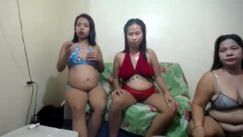 Snapshot of pinaysquirtpussy chatting on 06-29-26, 12:28 pinaysquirtpussy online show from 06-29-26, 12:28