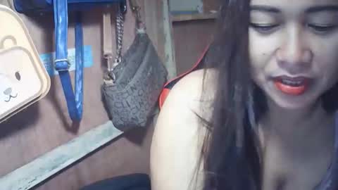 Snapshot of pinaysunday chatting on 11-12-25, 11:03 pinaysunday online show from 11-12-25, 11:03