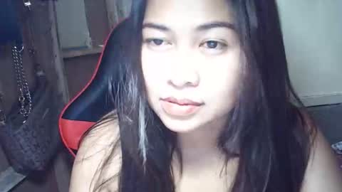 Snapshot of pinaysunday chatting on 11-13-25, 11:42 pinaysunday online show from 11-13-25, 11:42