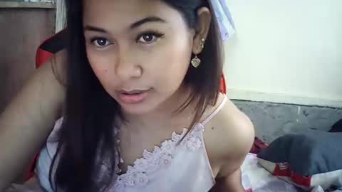 Snapshot of pinaysunday chatting on 11-24-25, 11:48 pinaysunday online show from 11-24-25, 11:48