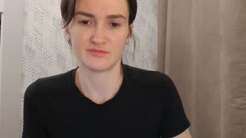 Snapshot of pineapple__mood chatting on 01-21-25, 06:34 online show from 01-21-25, 06:34