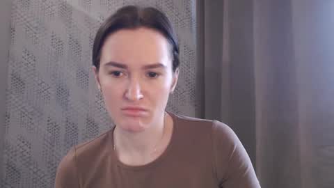 Snapshot of pineapple__mood chatting on 01-27-25, 08:07 online show from 01-27-25, 08:07