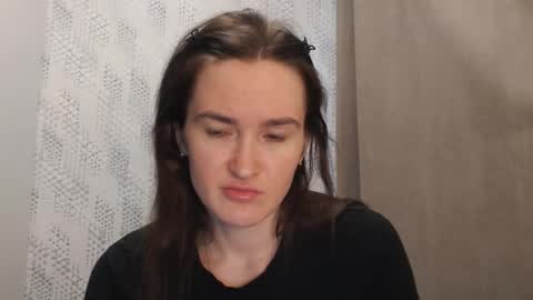 Snapshot of pineapple__mood chatting on 02-02-25, 08:24 online show from 02-02-25, 08:24