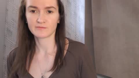 Snapshot of pineapple__mood chatting on 02-05-25, 12:06 online show from 02-05-25, 12:06