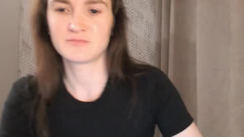 Snapshot of pineapple__mood chatting on 02-10-25, 05:30 online show from 02-10-25, 05:30