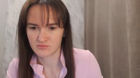 Snapshot of pineapple__mood chatting on 02-13-25, 04:17 online show from 02-13-25, 04:17