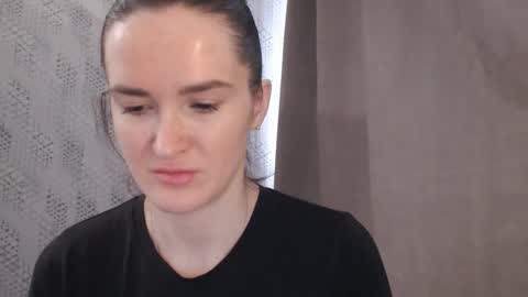 Snapshot of pineapple__mood chatting on 02-15-25, 09:16 online show from 02-15-25, 09:16