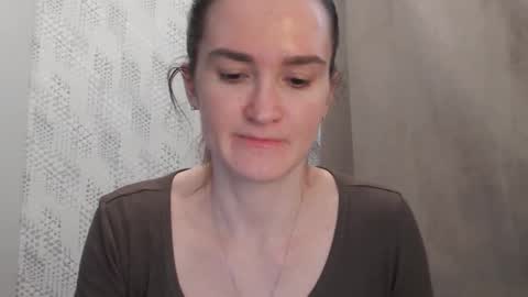 Snapshot of pineapple__mood chatting on 03-06-25, 12:09 online show from 03-06-25, 12:09