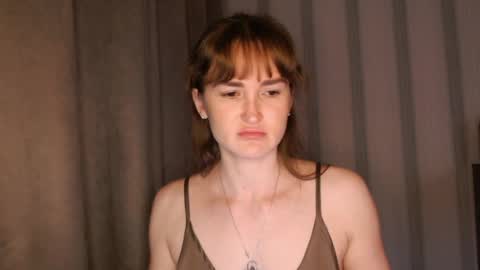 Snapshot of pineapple__mood chatting on 04-22-26, 08:17 online show from 04-22-26, 08:17