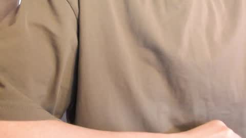 Snapshot of pineapple__mood chatting on 05-03-26, 04:18 online show from 05-03-26, 04:18