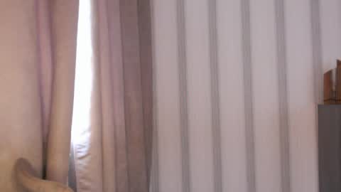 Snapshot of pineapple__mood chatting on 05-06-26, 05:46 online show from 05-06-26, 05:46