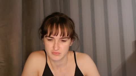 Snapshot of pineapple__mood chatting on 05-20-26, 04:46 online show from 05-20-26, 04:46