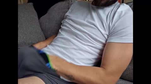 Snapshot of pineappletaste chatting on 10-23-25, 05:44 pineappletaste online show from 10-23-25, 05:44