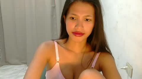 pink_bubbles011 online show from 05-29-26, 05:05