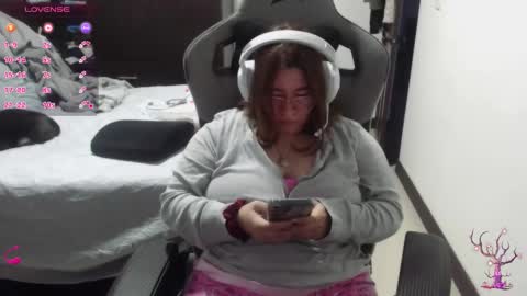 Kitty online show from 12-17-25, 11:11