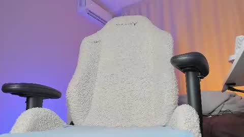 Snapshot of pink_hell chatting on 07-25-26, 06:16 pink_hell online show from 07-25-26, 06:16