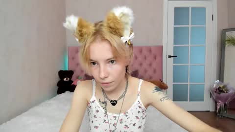 Snapshot of pink_lila18 chatting on 09-18-25, 08:05 pink_lila18 online show from 09-18-25, 08:05