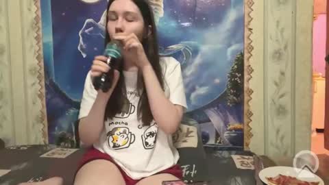 Snapshot of pink_pikachu_ chatting on 11-21-25, 07:01 Pikachu pika online show from 11-21-25, 07:01