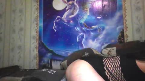 Snapshot of pink_pikachu_ chatting on 11-22-25, 11:04 Pikachu pika online show from 11-22-25, 11:04