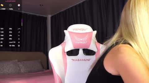 Kate online show from 10-16-25, 05:36