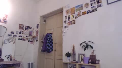 Snapshot of pink_soup chatting on 10-20-25, 06:30 Sony online show from 10-20-25, 06:30