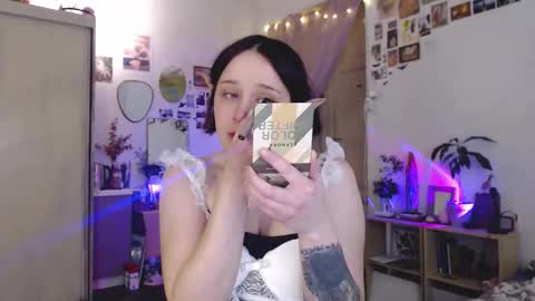 Snapshot of pink_soup chatting on 10-31-25, 06:09 Sony online show from 10-31-25, 06:09