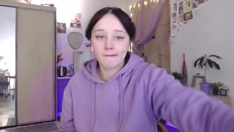 Snapshot of pink_soup chatting on 11-16-25, 06:57 Sony online show from 11-16-25, 06:57