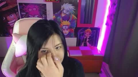 pink_yuii online show from 11-08-25, 01:50