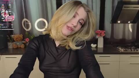 Adele online show from 02-12-25, 11:29