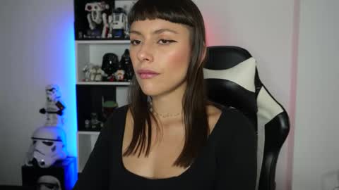 Emily online show from 04-06-26, 11:16