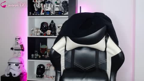 Emily online show from 04-08-26, 03:34