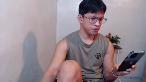 Snapshot of pinkcock_froi chatting on 01-03-25, 02:32 froi online show from 01-03-25, 02:32