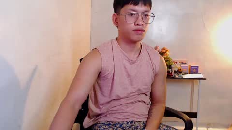 Snapshot of pinkcock_froi chatting on 01-09-25, 04:17 froi online show from 01-09-25, 04:17