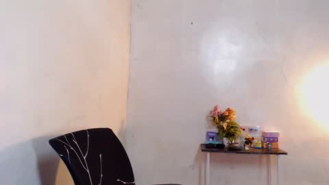 Snapshot of pinkcock_froi chatting on 01-23-25, 02:23 froi online show from 01-23-25, 02:23
