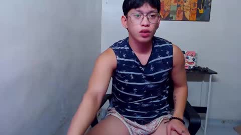 Snapshot of pinkcock_froi chatting on 02-10-25, 01:35 froi online show from 02-10-25, 01:35