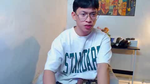 Snapshot of pinkcock_froi chatting on 02-25-25, 12:25 froi online show from 02-25-25, 12:25