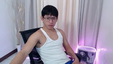 Snapshot of pinkcock_froi chatting on 05-23-26, 05:06 froi online show from 05-23-26, 05:06