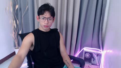 Snapshot of pinkcock_froi chatting on 05-31-26, 01:58 froi online show from 05-31-26, 01:58